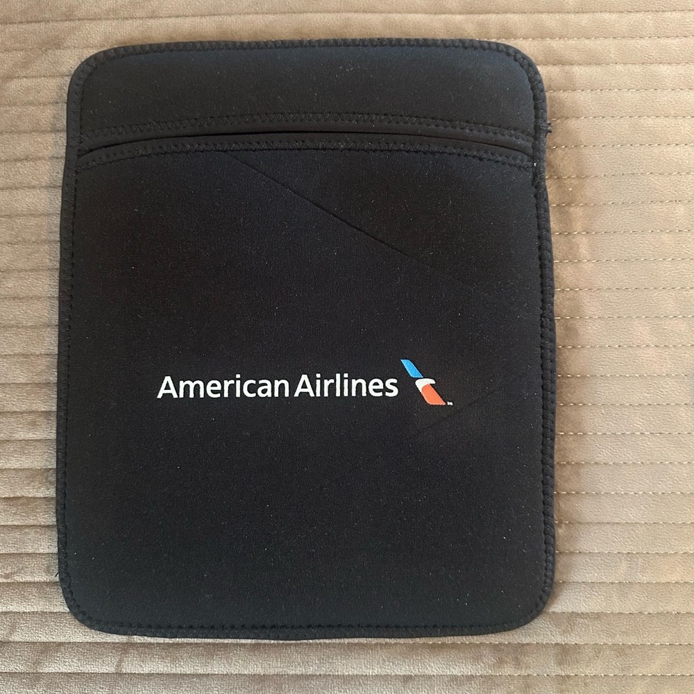 American Airlines Innovations Black Neoprene Tablet Cover and Stand